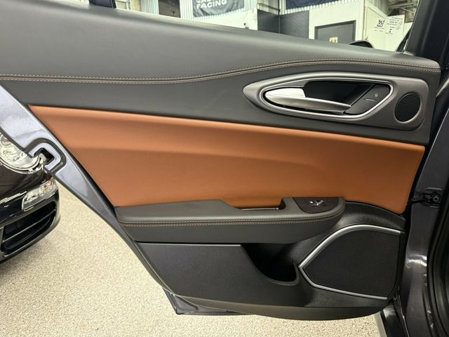 2017 Alfa Romeo Giulia Local Trade/Heated Leather Seats/Harmon Kardon Audio/Blind Spot - 23064897 - 21