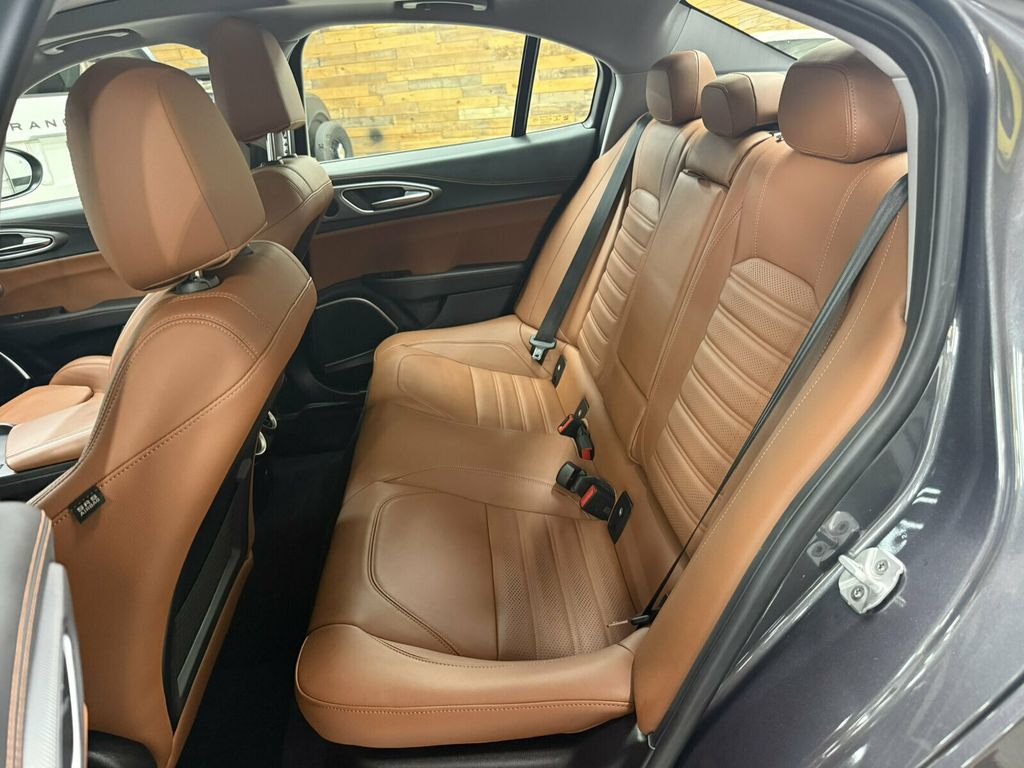 2017 Alfa Romeo Giulia Local Trade/Heated Leather Seats/Harmon Kardon Audio/Blind Spot - 23064897 - 23