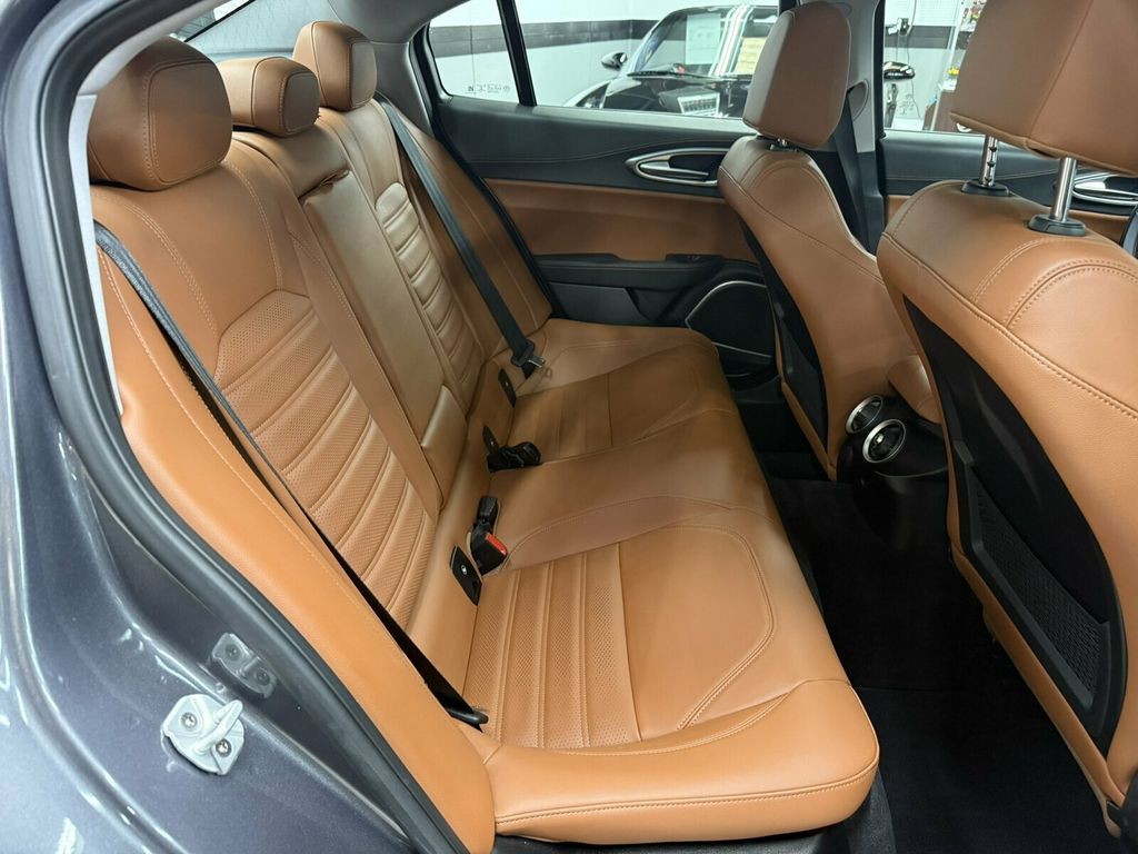 2017 Alfa Romeo Giulia Local Trade/Heated Leather Seats/Harmon Kardon Audio/Blind Spot - 23064897 - 28