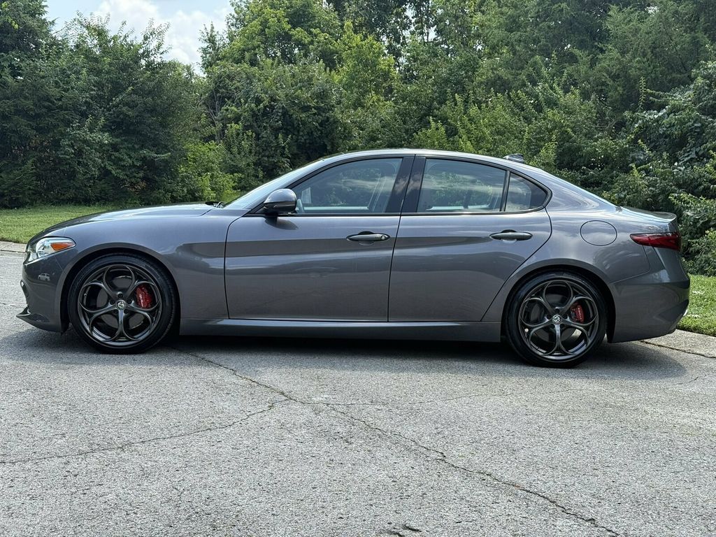2017 Alfa Romeo Giulia Local Trade/Heated Leather Seats/Harmon Kardon Audio/Blind Spot - 23064897 - 3