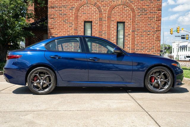 2017 Alfa Romeo Giulia LocalTrade/TI-AWD/DriverAssistancePkg/DualPaneSunroof/BackupCam - 23036513 - 3