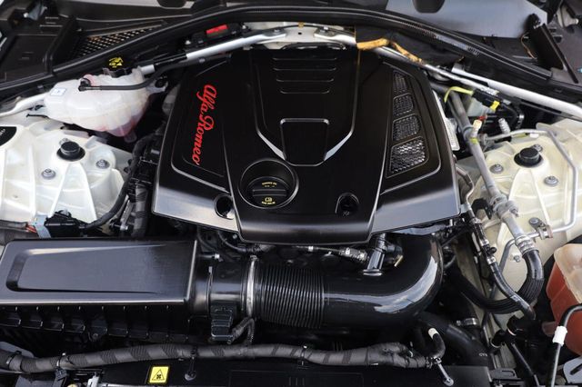 2017 Alfa Romeo Giulia Ti - 23072906 - 12
