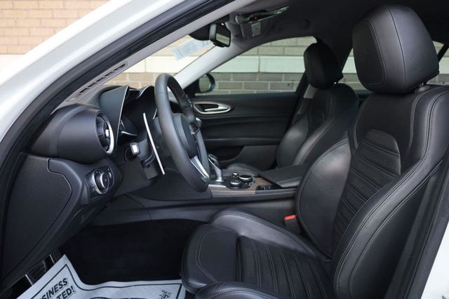 2017 Alfa Romeo Giulia Ti - 23072906 - 16