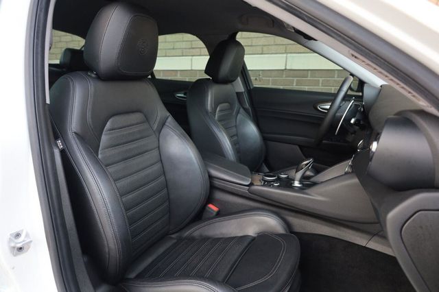 2017 Alfa Romeo Giulia Ti - 23072906 - 27