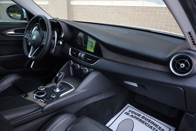 2017 Alfa Romeo Giulia Ti - 23072906 - 29