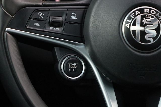 2017 Alfa Romeo Giulia Ti - 23072906 - 34