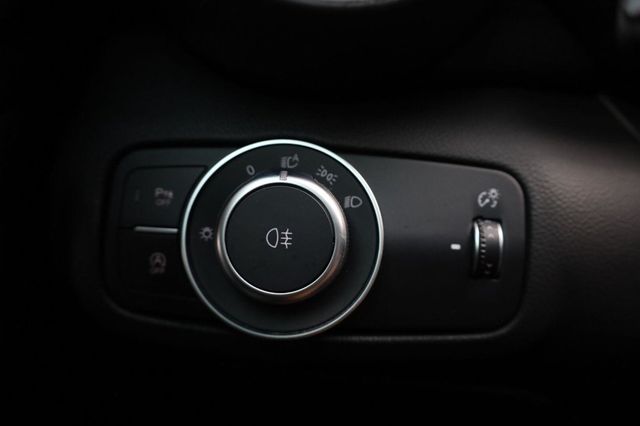 2017 Alfa Romeo Giulia Ti - 23072906 - 37