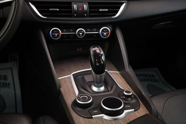 2017 Alfa Romeo Giulia Ti - 23072906 - 46