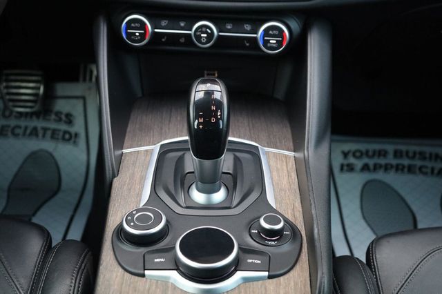 2017 Alfa Romeo Giulia Ti - 23072906 - 47