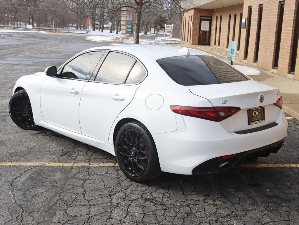 2017 Alfa Romeo Giulia Ti AWD - 22979313 - 9