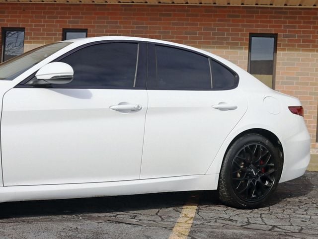 2017 Alfa Romeo Giulia Ti AWD - 22979313 - 1