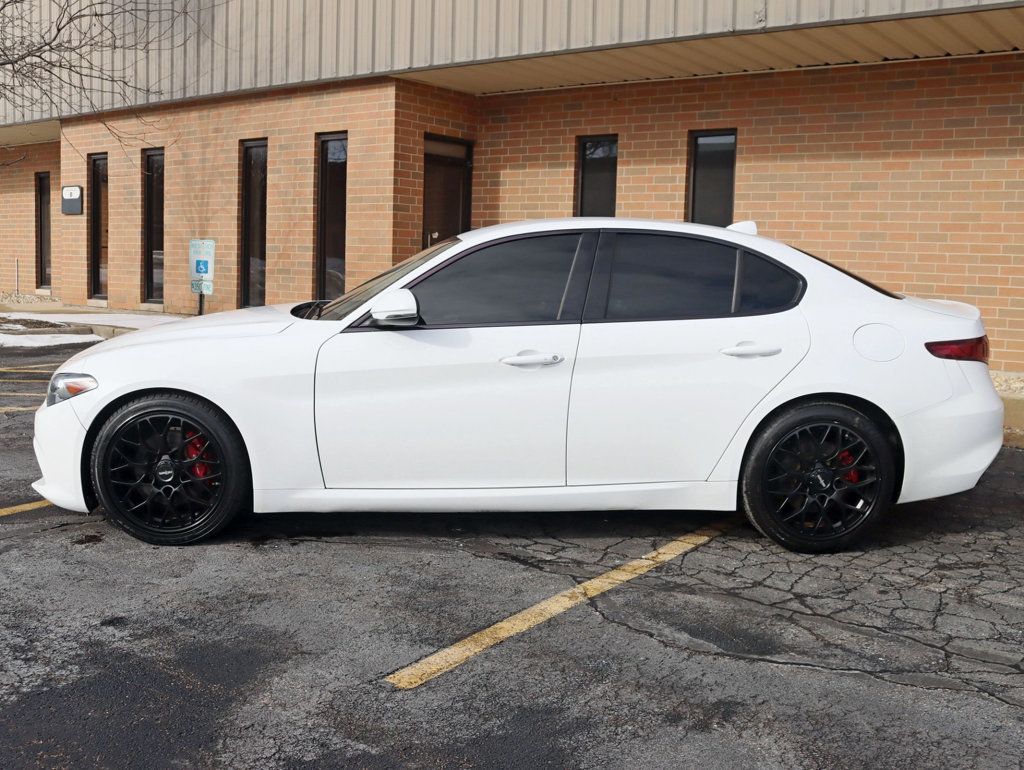 2017 Alfa Romeo Giulia Ti AWD - 22979313 - 6