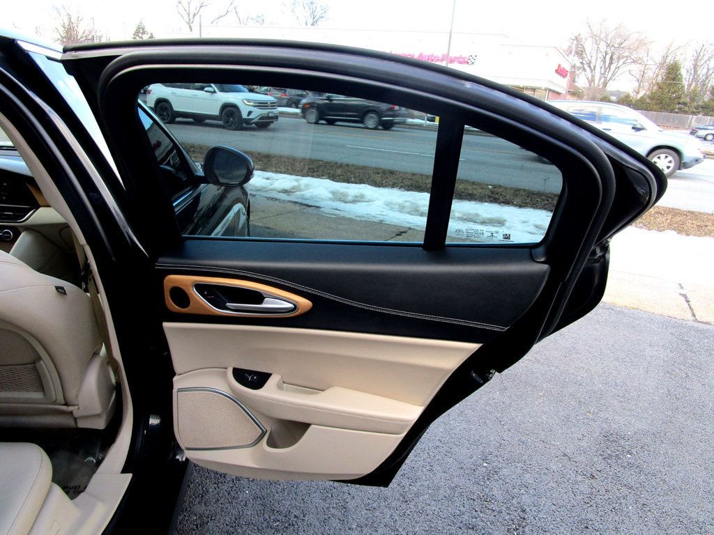 2017 Alfa Romeo Giulia Ti AWD - 22982062 - 36