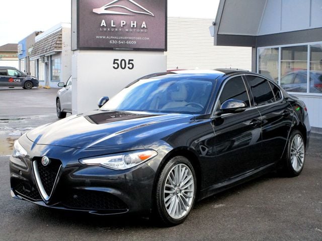 2017 Alfa Romeo Giulia Ti AWD - 22982062 - 4