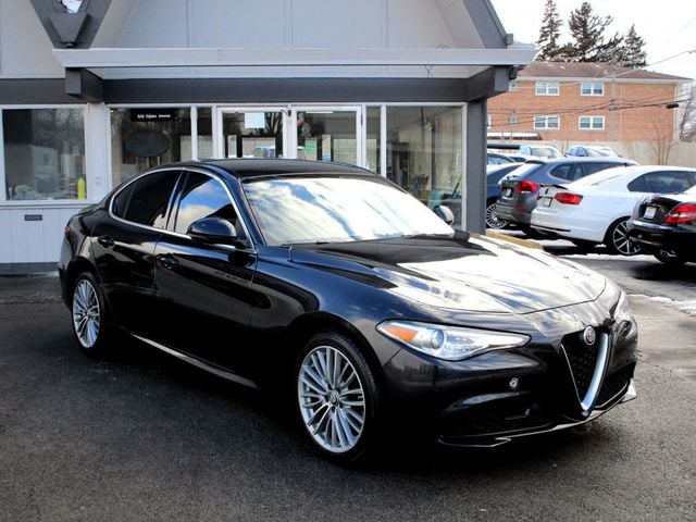 2017 Alfa Romeo Giulia Ti AWD - 22982062 - 6