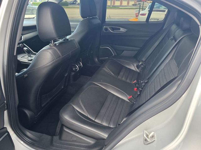 2017 Alfa Romeo Giulia Ti RWD - 23064964 - 17