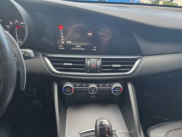 2017 Alfa Romeo Giulia Ti RWD - 23064964 - 27