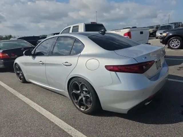 2017 Alfa Romeo Giulia Ti RWD - 23064964 - 2