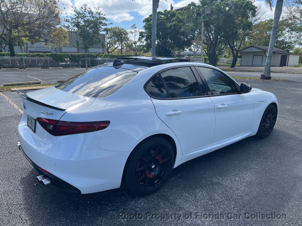 2017 Alfa Romeo Giulia Ti Sport RWD - 22575897 - 3