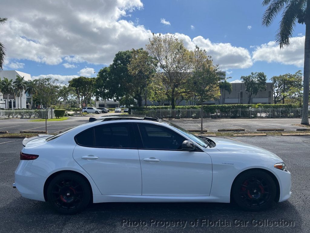 2017 Alfa Romeo Giulia Ti Sport RWD - 22575897 - 5