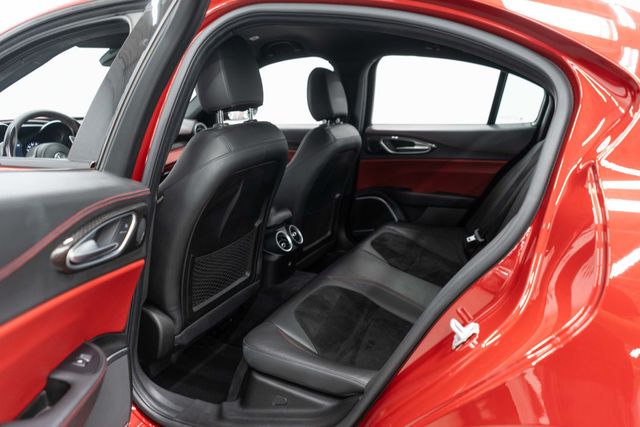 2017 Alfa Romeo Giulia Quadrifoglio  - 23014666 - 28