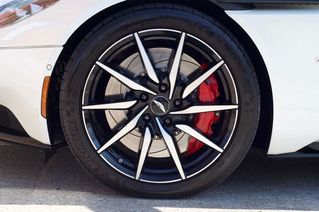 2017 Aston Martin DB11 Local Trade/Launch Edition/Heated&CooledSeats/Bang&OlufsenAudio - 22982846 - 42