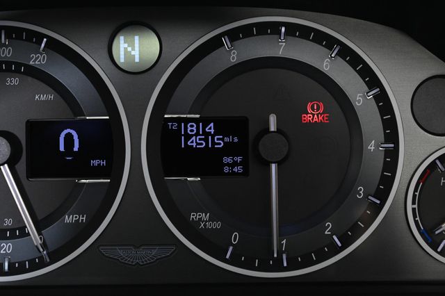 2017 Aston Martin V12 Vantage S - 22970914 - 5