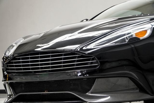 2017 Aston Martin Vanquish V12 - 22960839 - 1