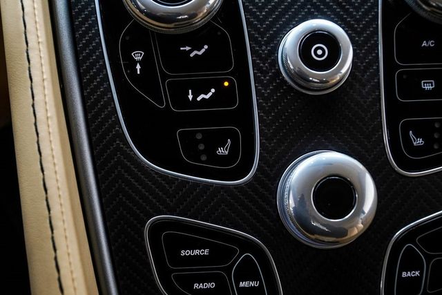 2017 Aston Martin Vanquish V12 - 22960839 - 30