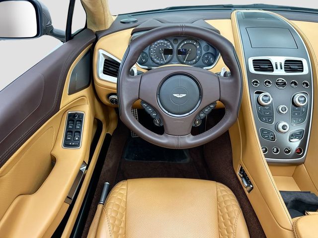 2017 Aston Martin Vanquish Volante - 22986074 - 9