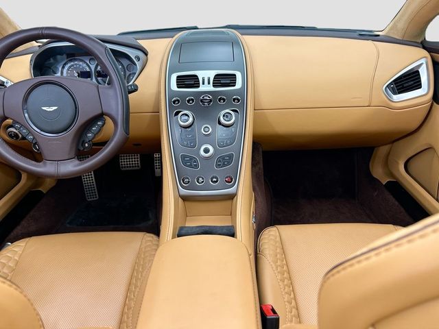 2017 Aston Martin Vanquish Volante - 22986074 - 12