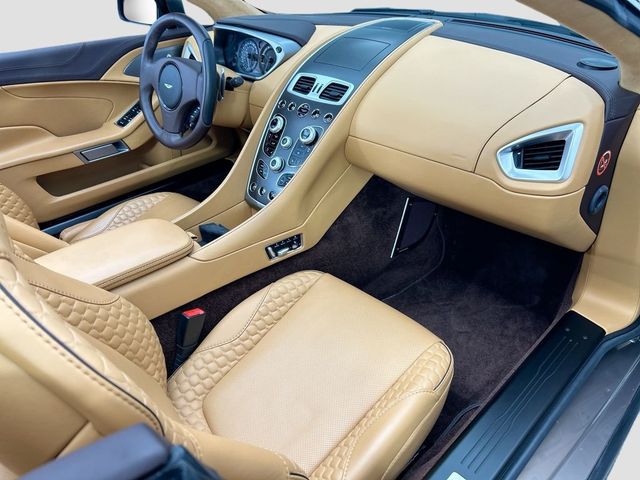 2017 Aston Martin Vanquish Volante - 22986074 - 15