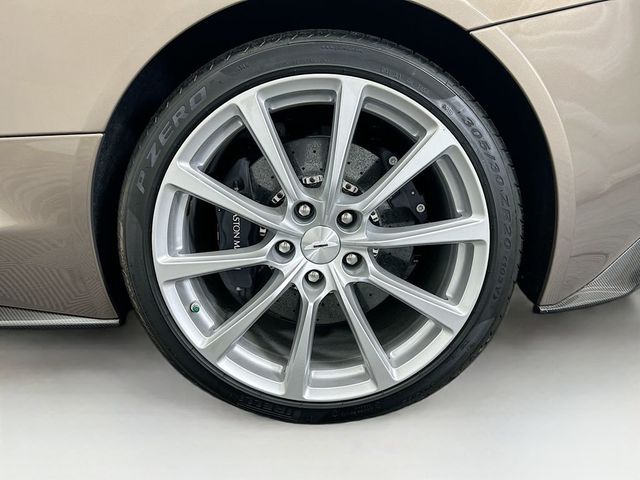 2017 Aston Martin Vanquish Volante - 22986074 - 26