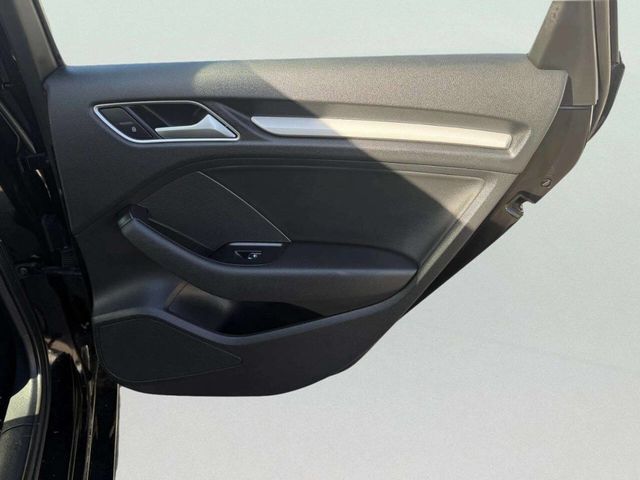 2017 Audi A3 Sedan 2.0 TFSI Premium FWD - 22976383 - 19