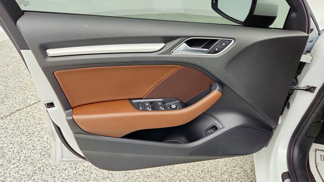 2017 Audi A3 Sedan 2.0 TFSI Premium quattro AWD w/ Convenience Pkg & 18'' Wheels - 23016504 - 10