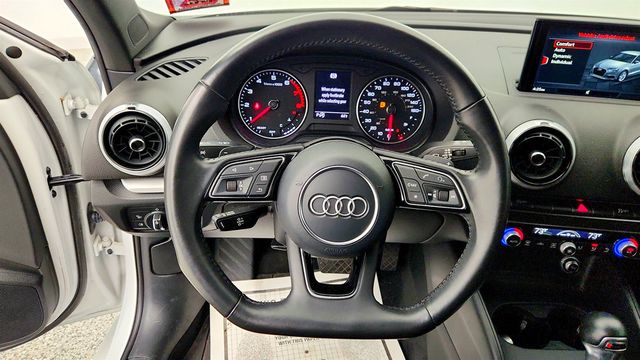 2017 Audi A3 Sedan 2.0 TFSI Premium quattro AWD w/ Convenience Pkg & 18'' Wheels - 23016504 - 13