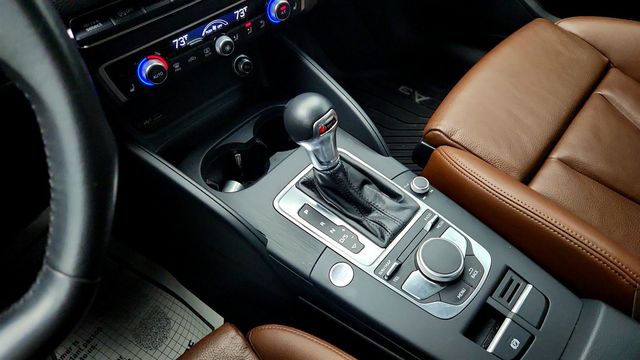 2017 Audi A3 Sedan 2.0 TFSI Premium quattro AWD w/ Convenience Pkg & 18'' Wheels - 23016504 - 16