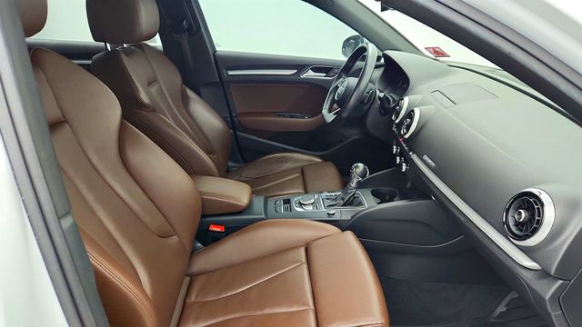 2017 Audi A3 Sedan 2.0 TFSI Premium quattro AWD w/ Convenience Pkg & 18'' Wheels - 23016504 - 23