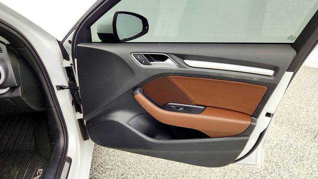 2017 Audi A3 Sedan 2.0 TFSI Premium quattro AWD w/ Convenience Pkg & 18'' Wheels - 23016504 - 25