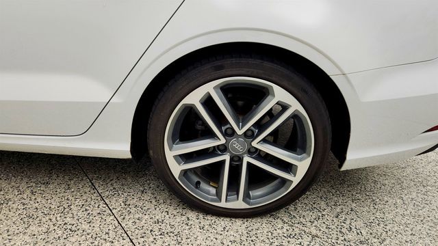 2017 Audi A3 Sedan 2.0 TFSI Premium quattro AWD w/ Convenience Pkg & 18'' Wheels - 23016504 - 8