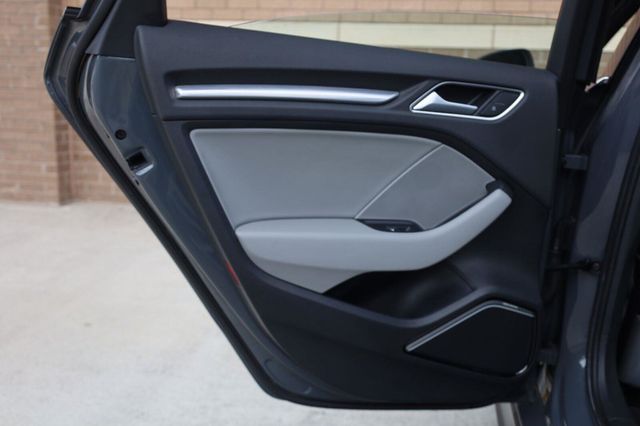 2017 Audi A3 Sedan Prestige - 23063262 - 17