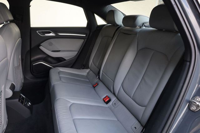 2017 Audi A3 Sedan Prestige - 23063262 - 18