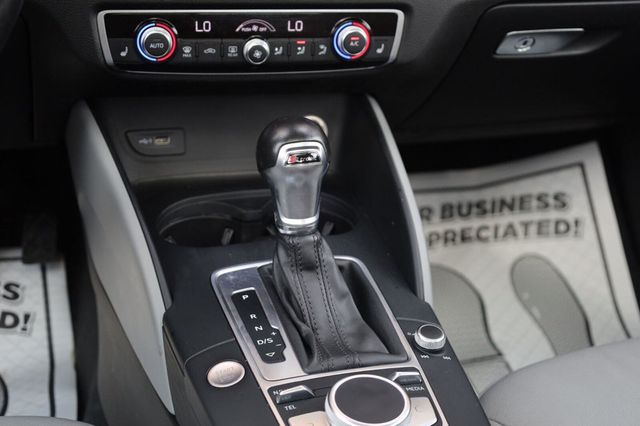 2017 Audi A3 Sedan Prestige - 23063262 - 38