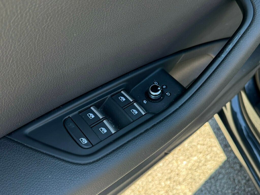 2017 Audi A4 Quattro Premium photo 10