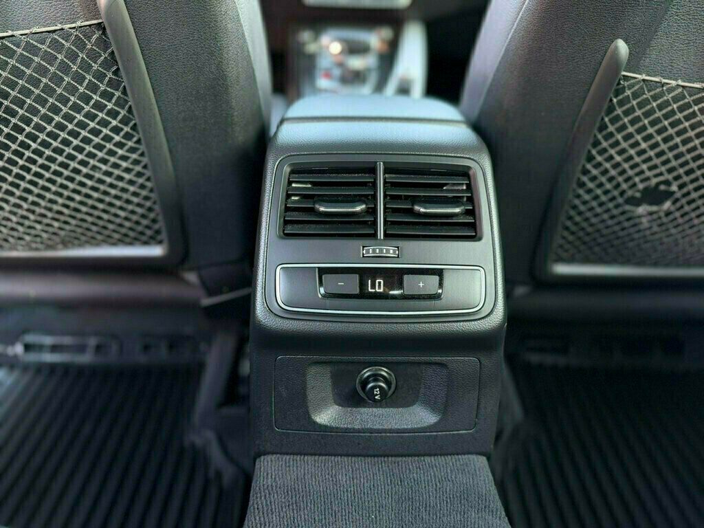 2017 Audi A4 Quattro Premium photo 13