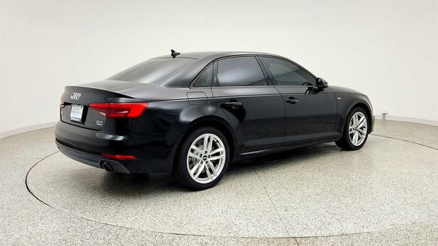 2017 Audi A4 2.0 TFSI Automatic Premium quattro AWD w/ Convenience Pkg - 23035827 - 4