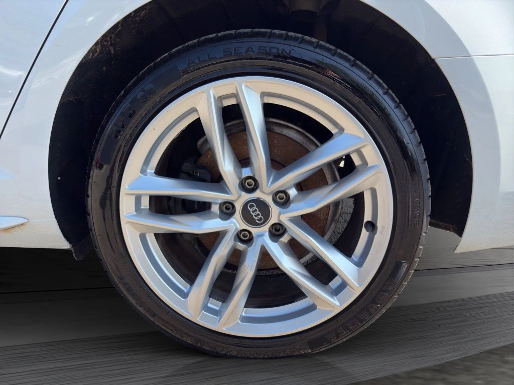 2017 Audi A4 2.0 TFSI Automatic Season of Audi ultra Premium FWD - 22975722 - 25