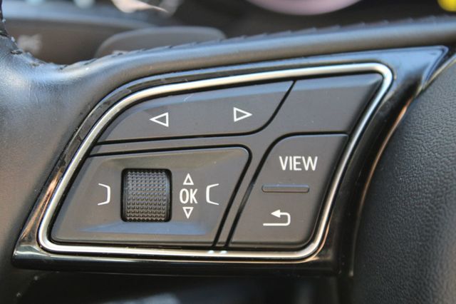 2017 Audi A4 2.0 TFSI Automatic Season of Audi ultra Premium FWD - 22942106 - 22