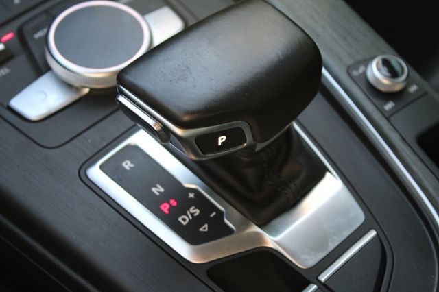 2017 Audi A4 2.0 TFSI Automatic Season of Audi ultra Premium FWD - 22942106 - 26