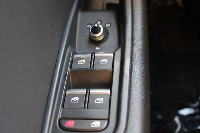 2017 Audi A4 2.0 TFSI Automatic Season of Audi ultra Premium FWD - 22942106 - 29